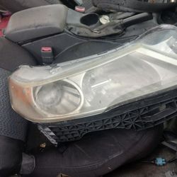 2009 Acura TL right headlight HID Xenon