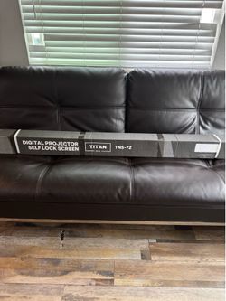 Lunara Lr30 Projector with Projector Screen