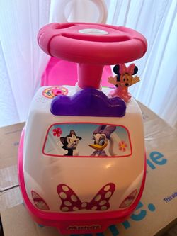 Disney Minnie Mouse Ride-On Toy Car