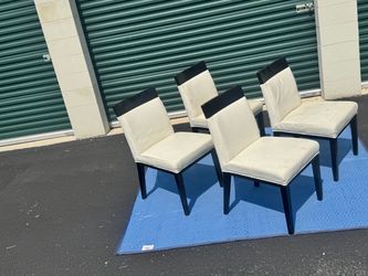 Table Chair Set (4)