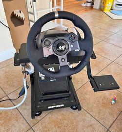 Logitech G920 Driving Racing Wheel with stand For Xbox & PC