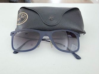 Ray Ban Sunglasses with the case