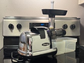 Omega J8006HDC Cold Pressed Juicer + Complete Accessories