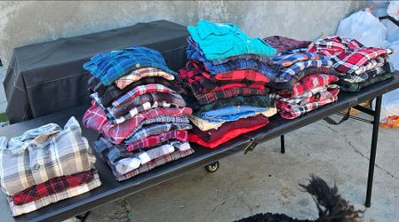 Mens flannel shirts $1 each or $40 for the entire bundle of 46 shirts