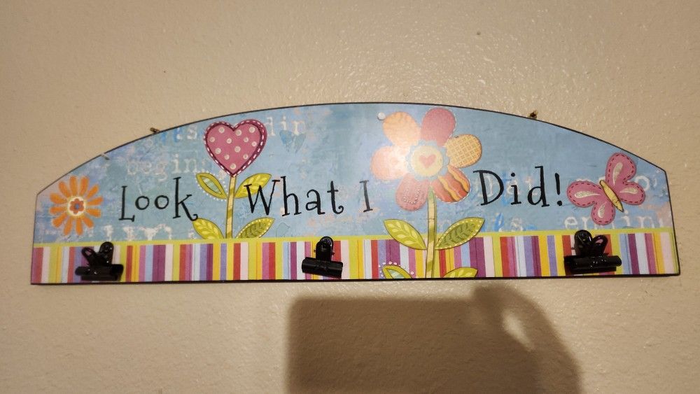 Wall Mount With Clips