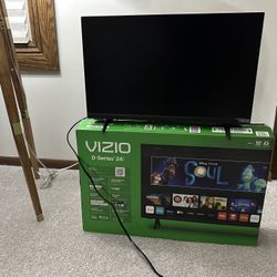 Vizio 24” TV -Like New- 