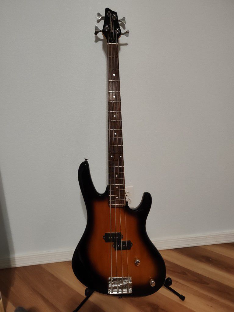 Washburn Bass Guitar 