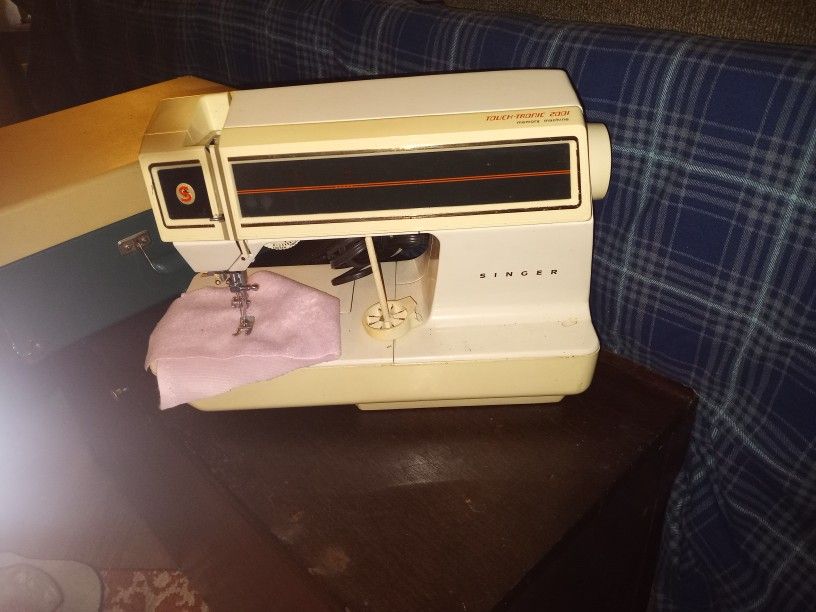Singer Touch Tronic 2001 Memory Machine