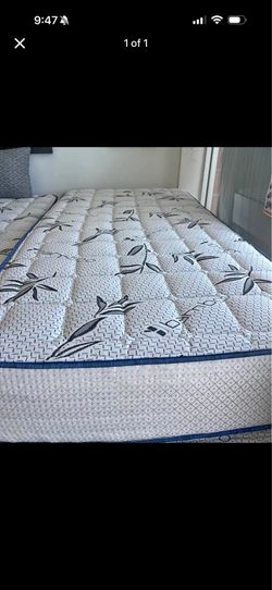 Twin mattress