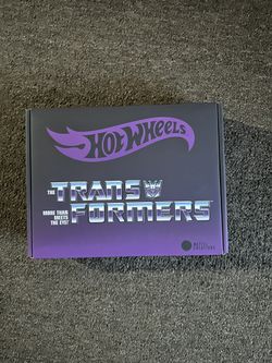 Hot Wheels Collectors Transformers Nemesis Prime SEALED IN HAND READY TO SHIP