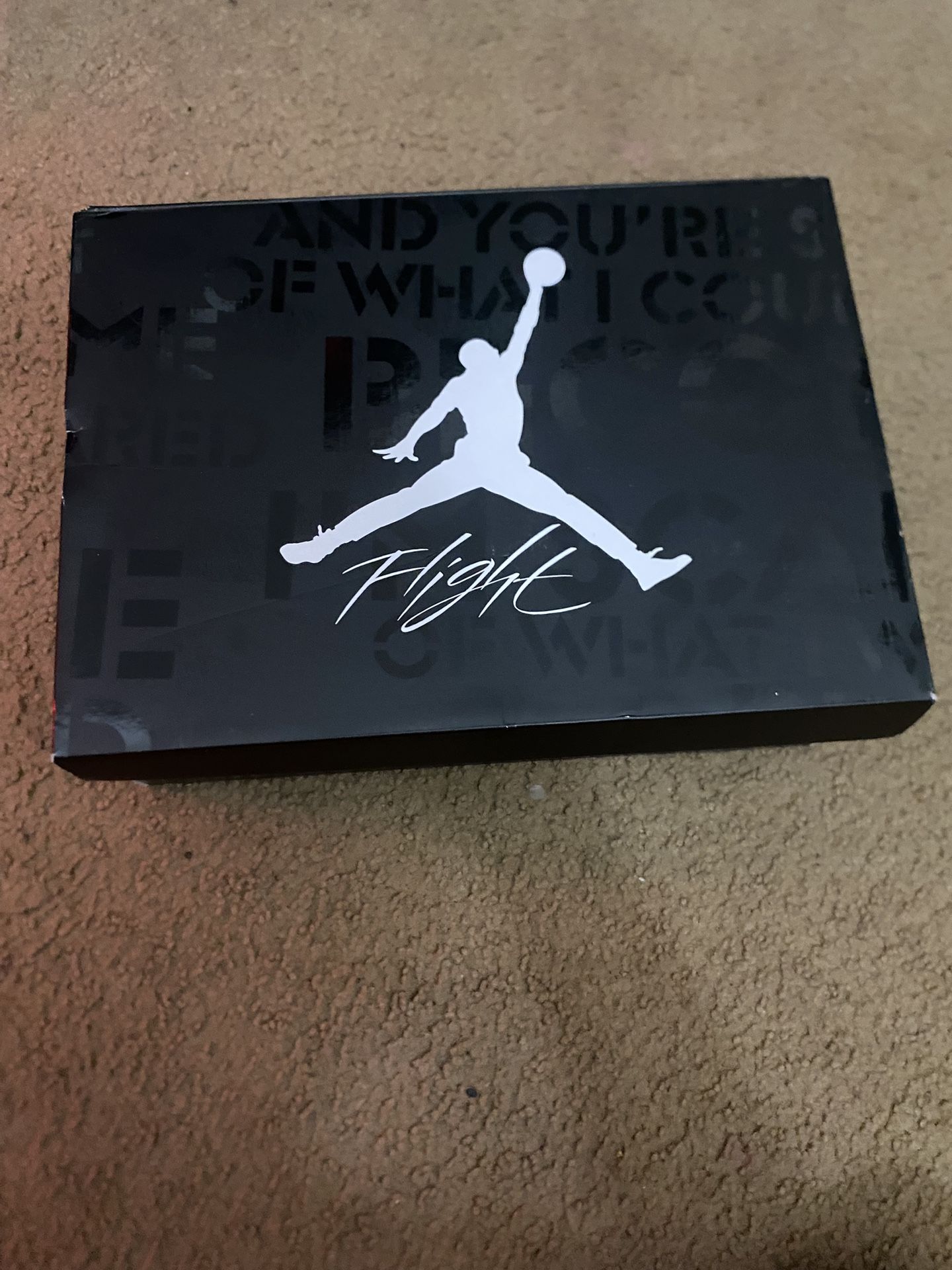 Jordan 4 Retro “Fear” Size 10