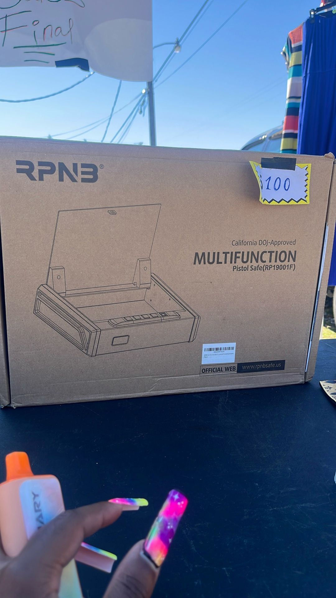 Multifunction pistol safe