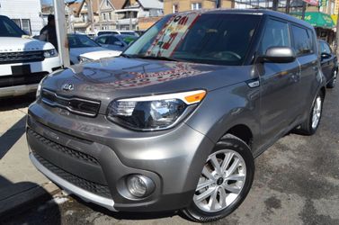 Kia Soul 2018 Gray FULLY LOADED