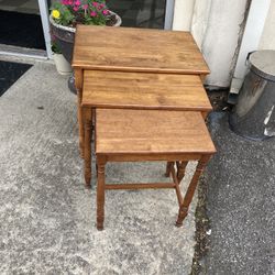 3 Piece Golden Oak Nesting Tables