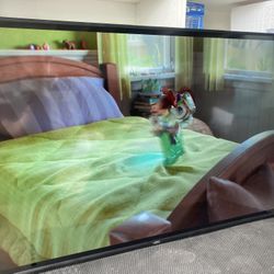 Vizio 4K Smart Tv 65” Read Description 