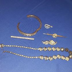 7 Pc Vintage Rhinestone Jewelry