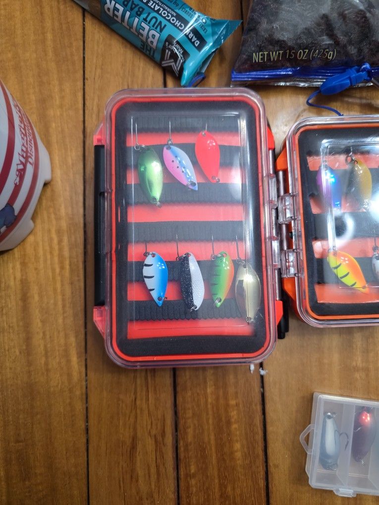 Fishing Lure SpoonsTrout Bass Crappie With Case