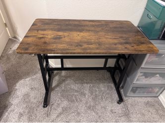 Manuel standing desk