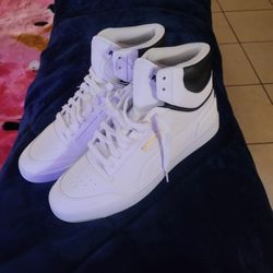 Puma. Shoes. Size. 10