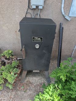 Masterbuilt Electric Smokehouse Smoker