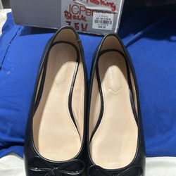 Liz Claiborne Black Flats
