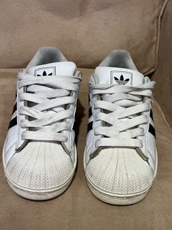 Adidas White superstars size 5 1/2