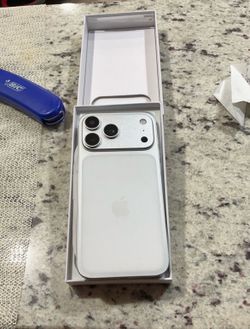 iPhone 17 locked