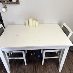 Kitchen Table with Leaf and 4 chairs in North Hollywood 