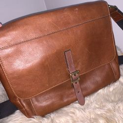 Fossil woman messenger bag