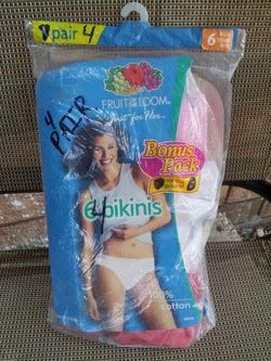Brand New 4 Pair of Fruit of the loom Bikinis Size 6M