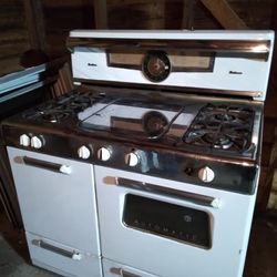 Vintage 1940 Gas Stove - Works!