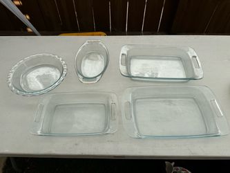 Pyrex Baking Set