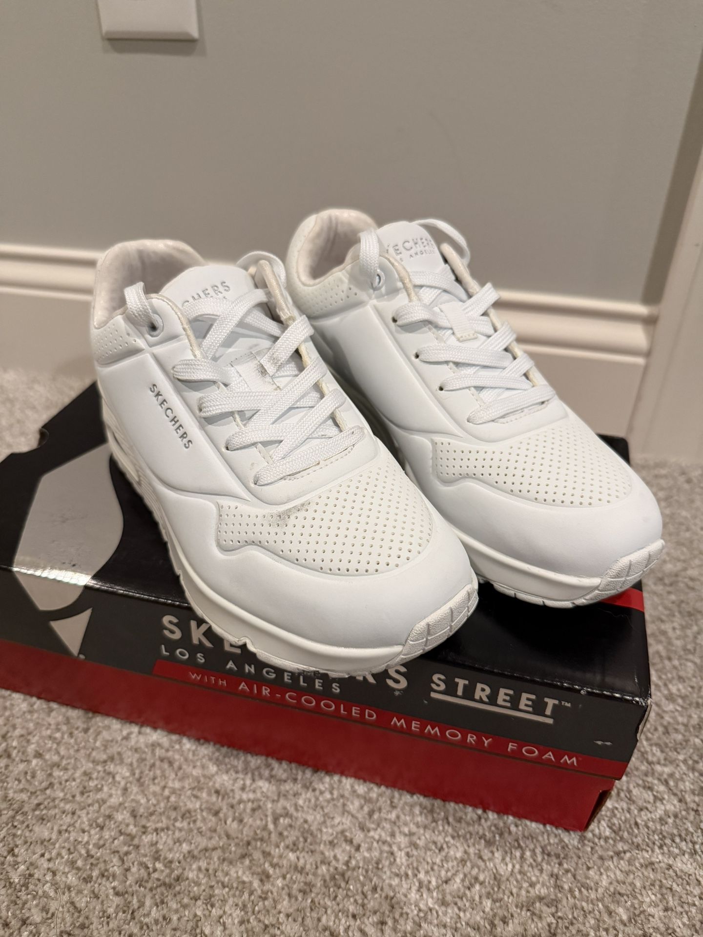 Sketchers Uno Stand On Air Women’s Shoes