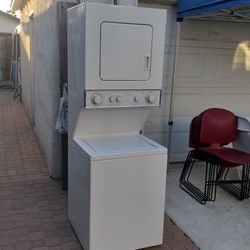 24 inch wede stackable