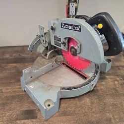 Small Delta 8 1/4" Corded Miter Saw