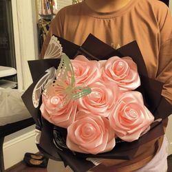 6 Flower For ever Boquets