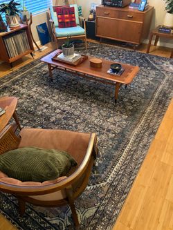 Magnolia rug- please see description and pictures—damaged