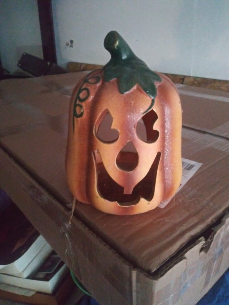 Thick ceramic Halloween pumpkin deco