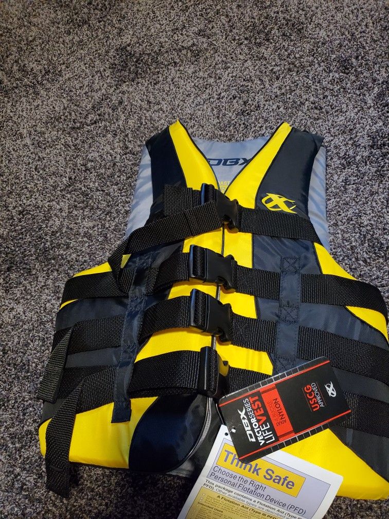 life vest 