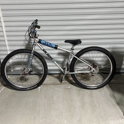 SE Racing OM-DURO Like New