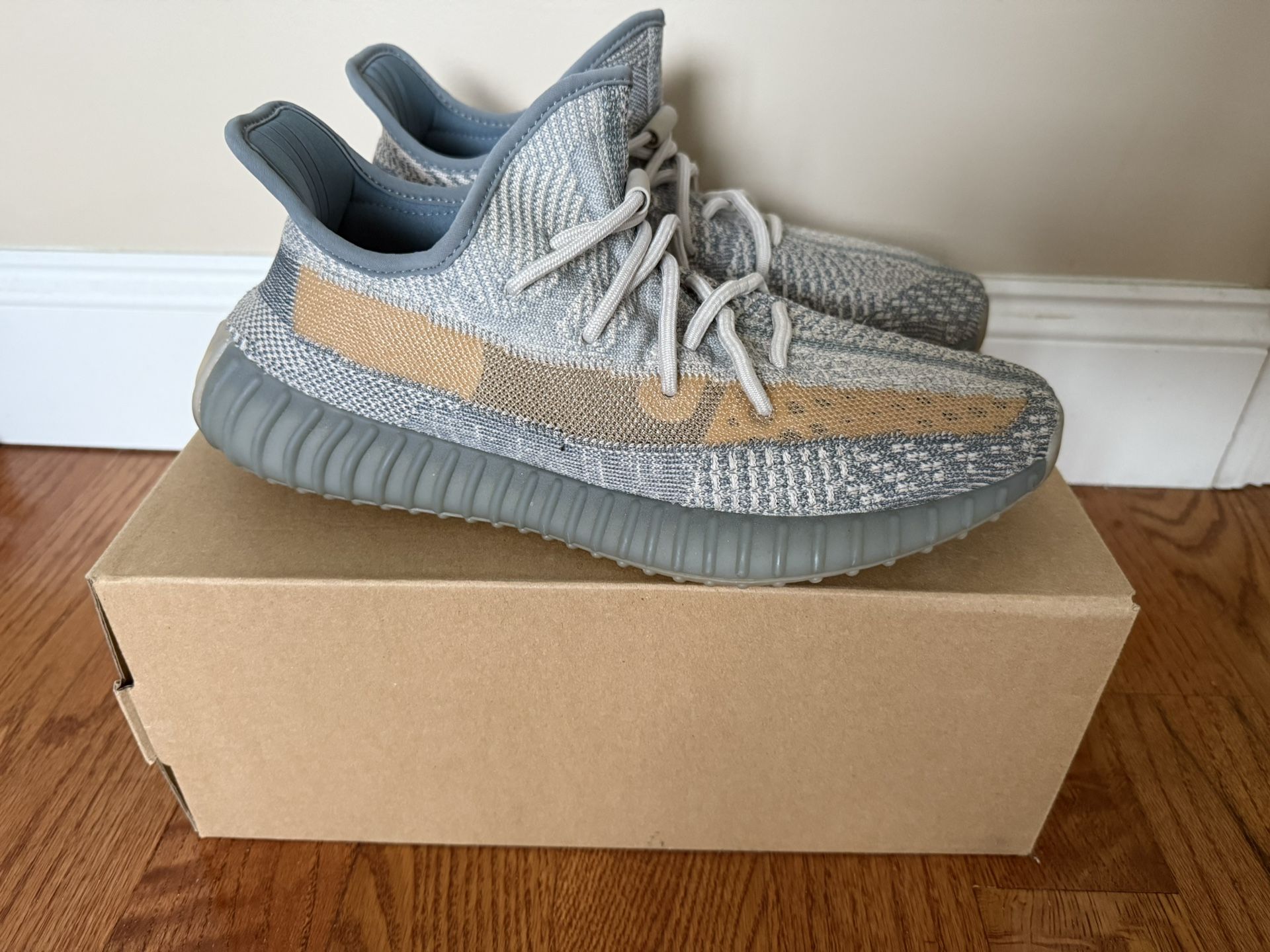 Yeezy Sz 10.5