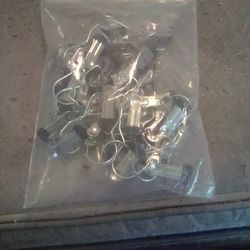 Clips To Hang Things On Your Closet Brand New