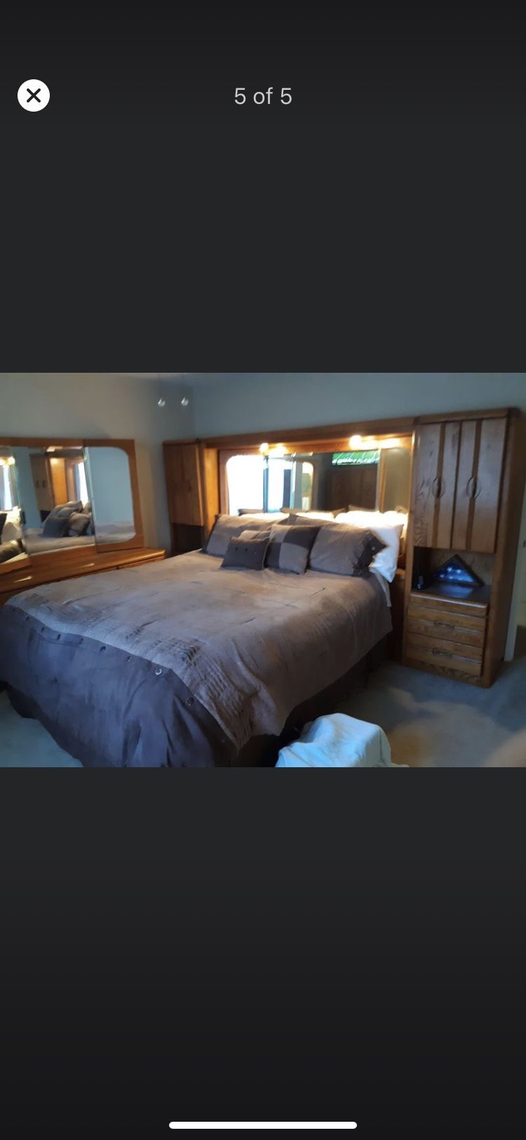 King size bedroom set/ bedframe not included/5 pieces/ really good condition.