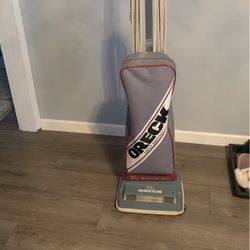 ORECK Vacuum cleaner