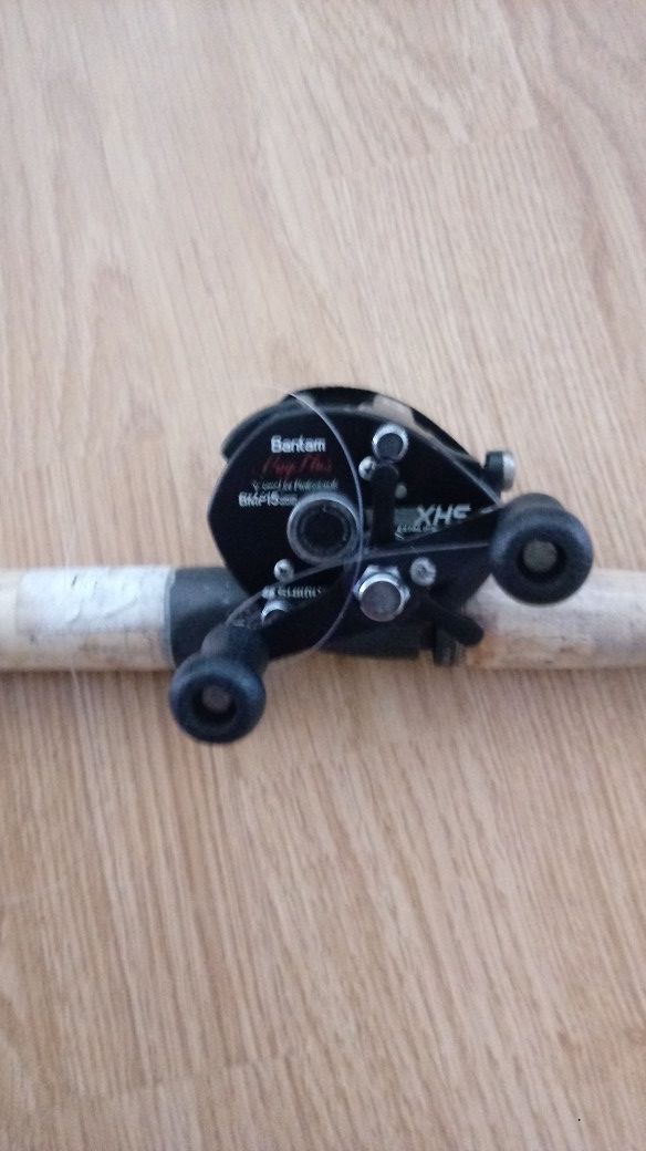 IM6 Graphite 6'-6" Rod, Bantam Mag Plus Shimano Baitcaster Combo