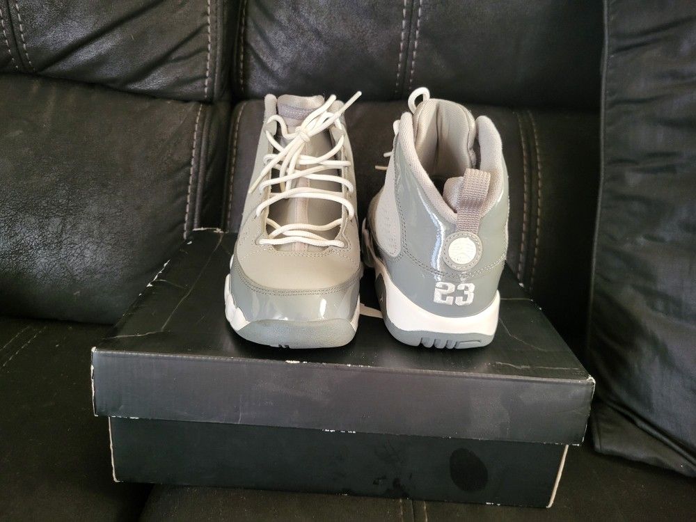 Jordan Retro 9