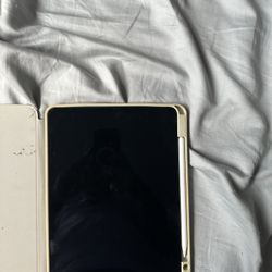 Apple iPad Pro 3rd Generation With Pencil
