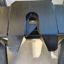 Husky 16k 5th Wheel Hitch