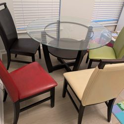 Ciara 54" Round Breakfast Table With Storage And 4 Multi Colored Chairs