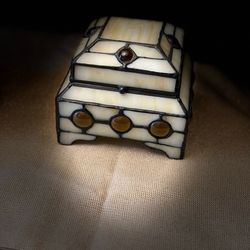 Tiffany Style Stained Glass Trinket Box - Ivory Marbled Slag & Amber Cabochons